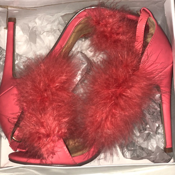 Coral pink/Dark peach Fur single sole heels - Picture 7 of 8